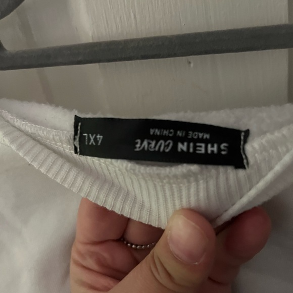 🕊white and black detail pullover🕊 - Picture 3 of 3